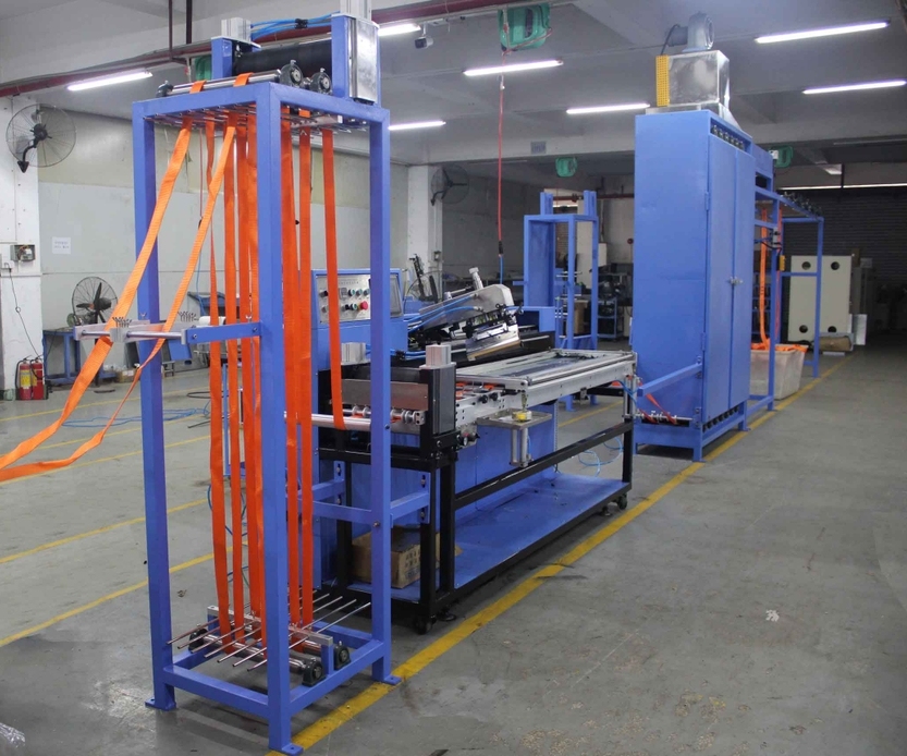 Chinese Professional Wide Sling Webbings Cutting Machine -
 1 Color Polyester Tie Down Straps Automatic Screen Printing Machine – Kin Wah